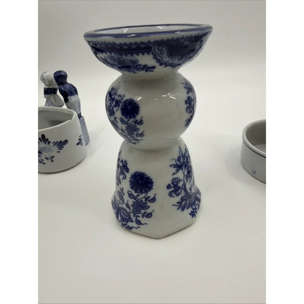 Blue delfts pieces total